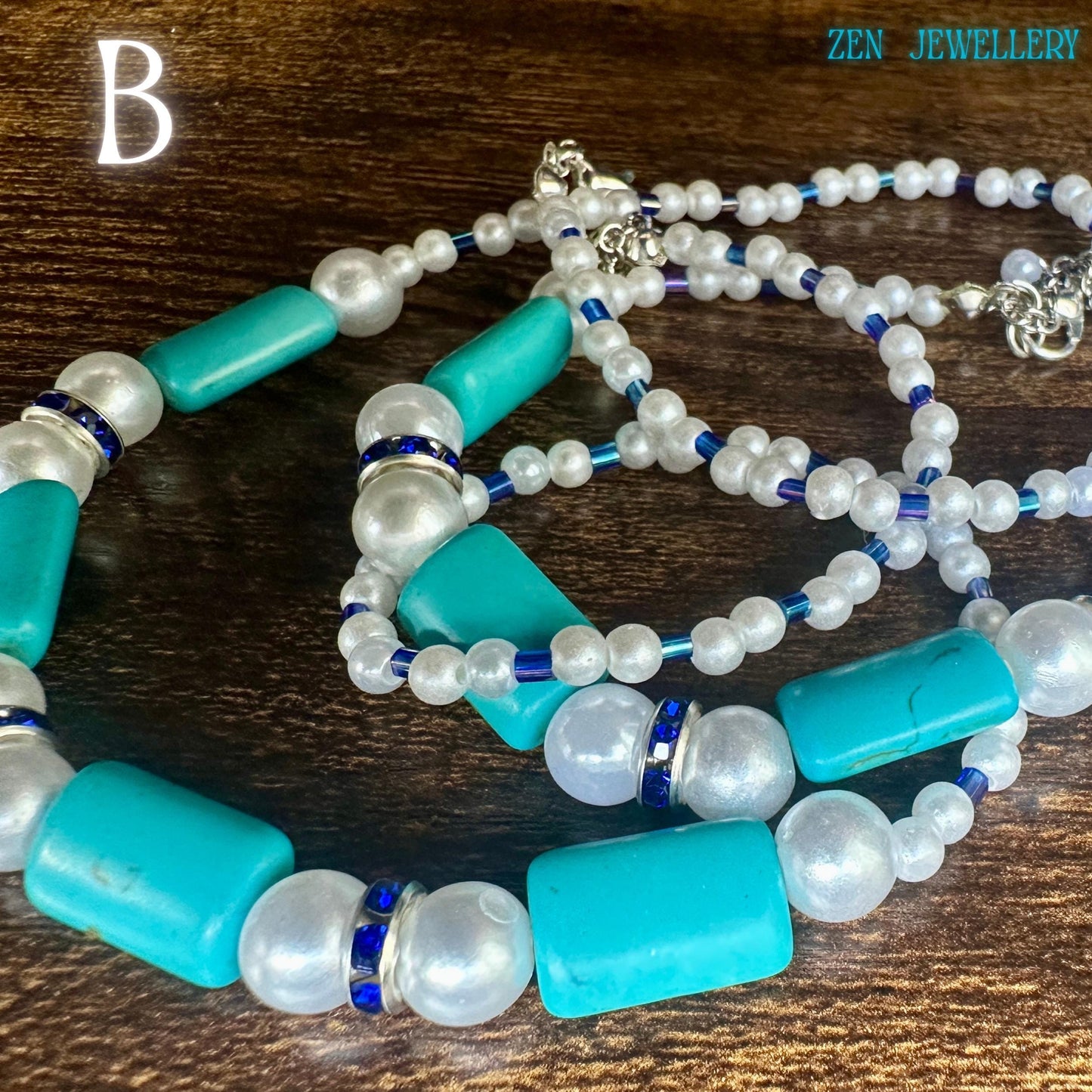 Turquoise Shard beaded set featuring natural turquoise stones and white pearls for women’s boho fashion